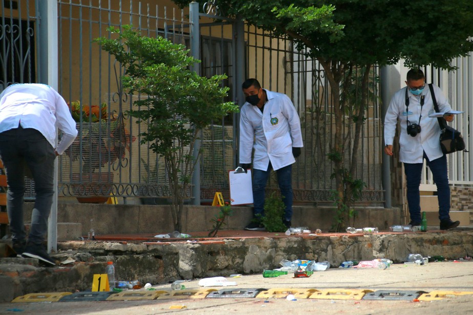 Pelo menos 15 pessoas são assassinadas em fim de semana violento na Colômbia