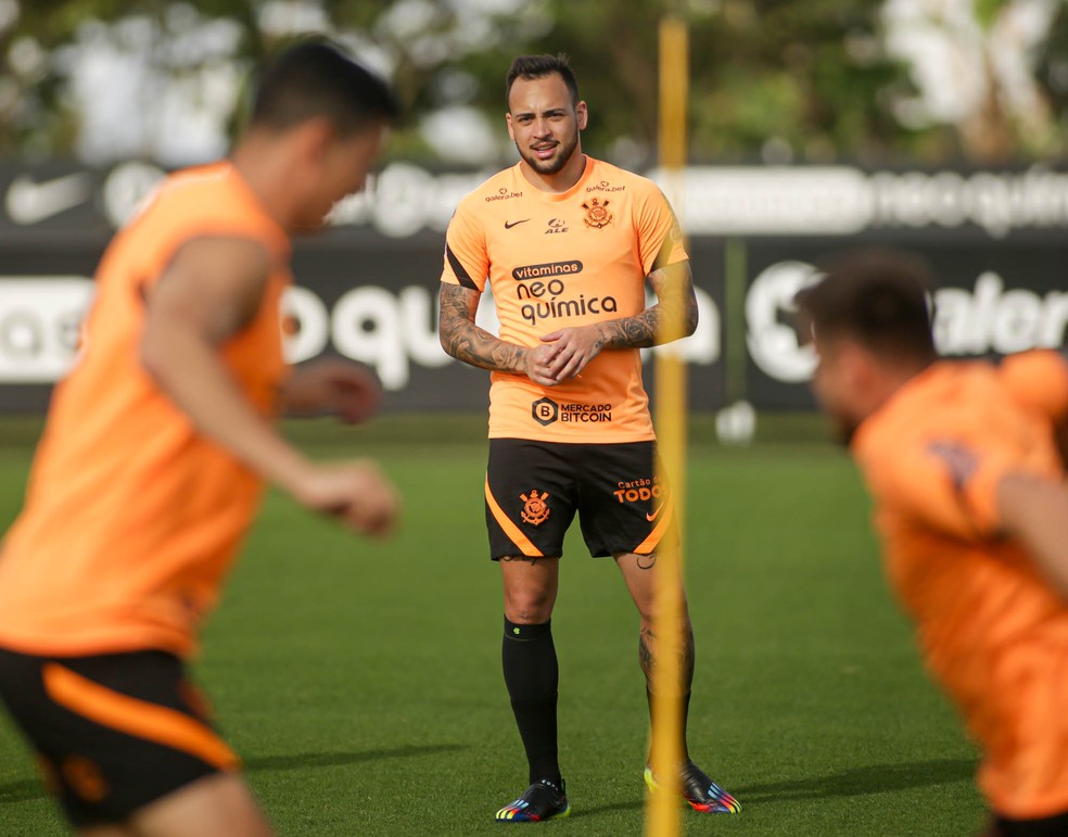 Maycon no treino do Corinthians nesta sexta-feira — Foto: Rodrigo Coca/Ag. Corinthians
