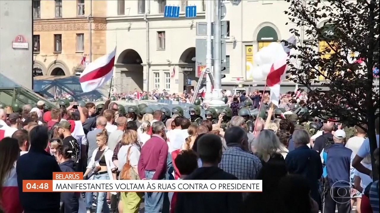 Manifestantes voltam às ruas para protestar contra o presidente de Belarus