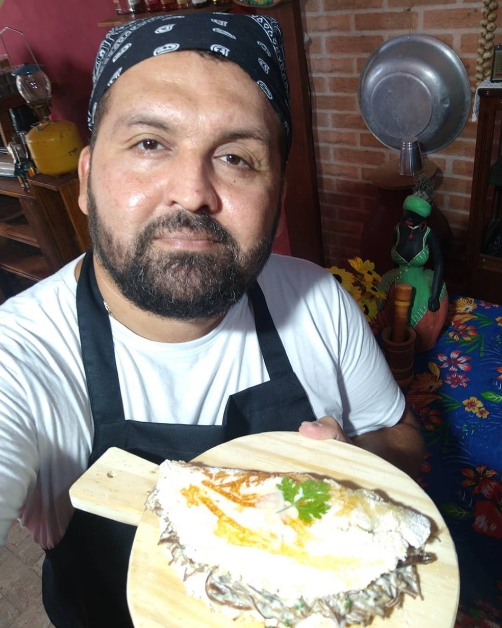 Gastrólogo ensina como preparar receita da tapioca de cuscuz — Foto: Cedida