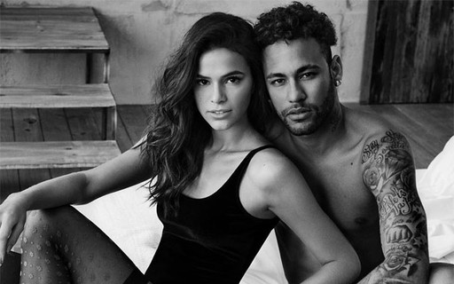 Bruna Marquezine fala de primeiro encontro com Neymar: "Roubei um beijo" - Quem | QUEM News