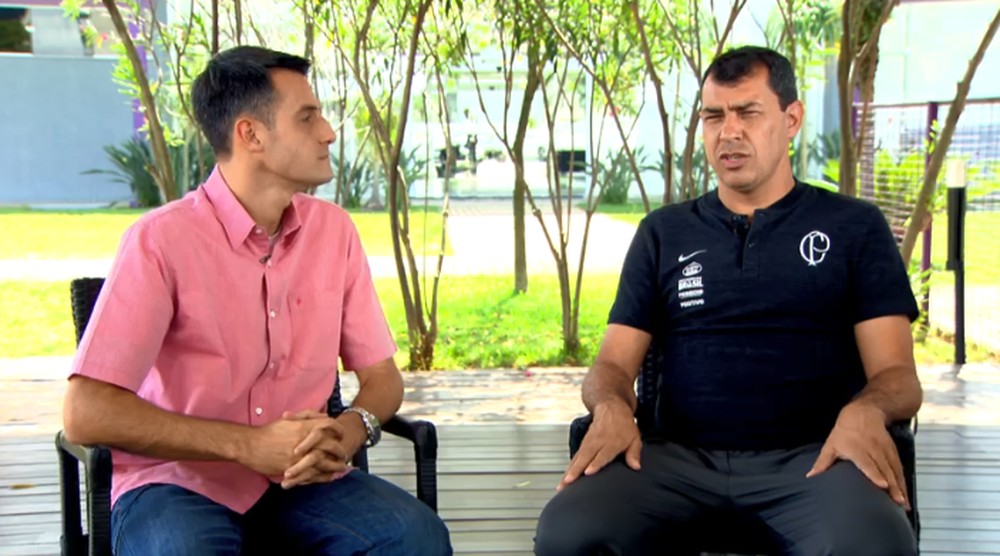 Carille espera mais dois reforços, dá detalhes táticos e fala sobre Ramiro