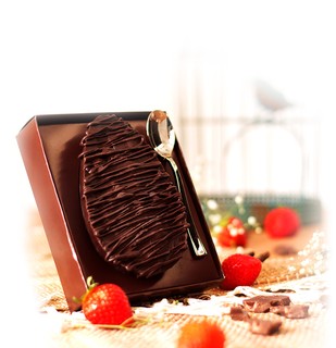 Lilóri - chocolate belga 70% cacau recheado com brownie Lilóri e geléia de morango sem açúcar (R$ 90,00), com 630 kcal em 100g