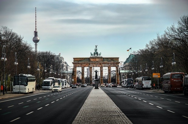 Portão de Brandemburgo, um dos símbolos de Berlim, a capital da Alemanha (Foto: Ansgar Scheffold / Unsplash)