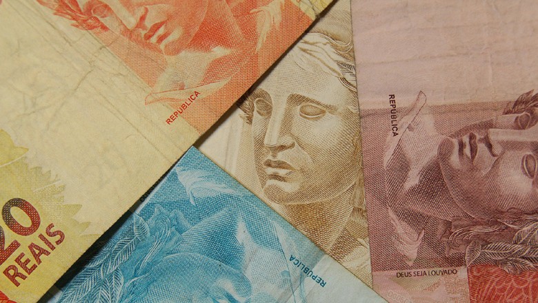 dinheiro-real-moeda-cedula-brasil-economia (Foto: Marcos Santos/USP Imagens)