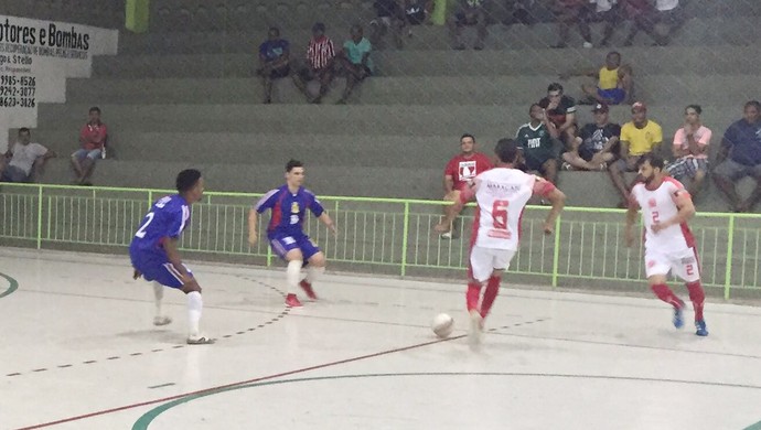 Condor e João Alfredo pelo Pernambucano de Futsal (Foto: Pollyane Felix)