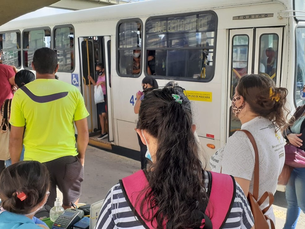 Frota de ônibus deve voltar a ser 100% em Natal — Foto: Kleber Teixeira/Inter TV Cabugi