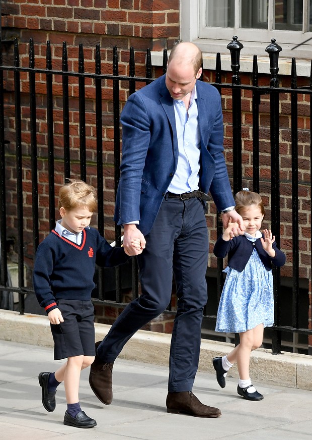 Príncipe William com príncipe George e princesa Charlotte (Foto: Getty Images)