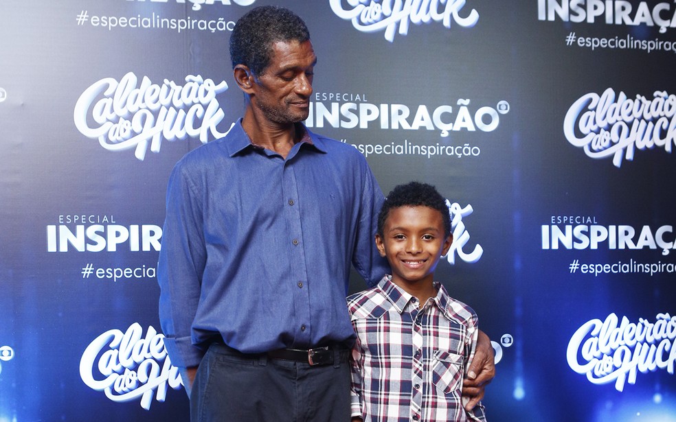 Capoeira e o filho, Darlei, no 'Especial Inspiração' — Foto: Fabiano Battaglin/Gshow
