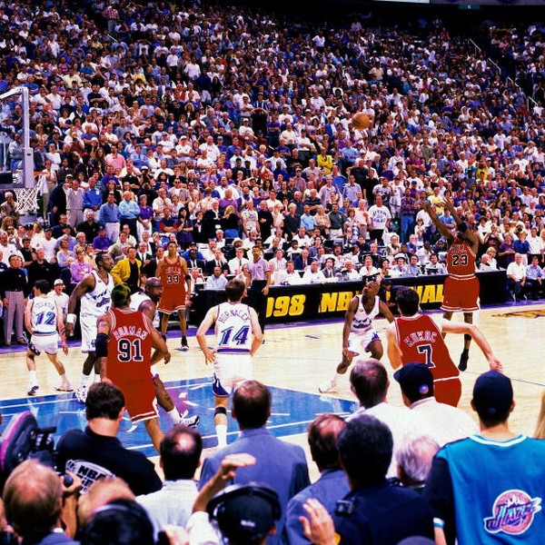 Assistir Febre Do Ouro 8 Temporada A Ultima Danca Serie Sobre Hexa Do Chicago Bulls De Michael