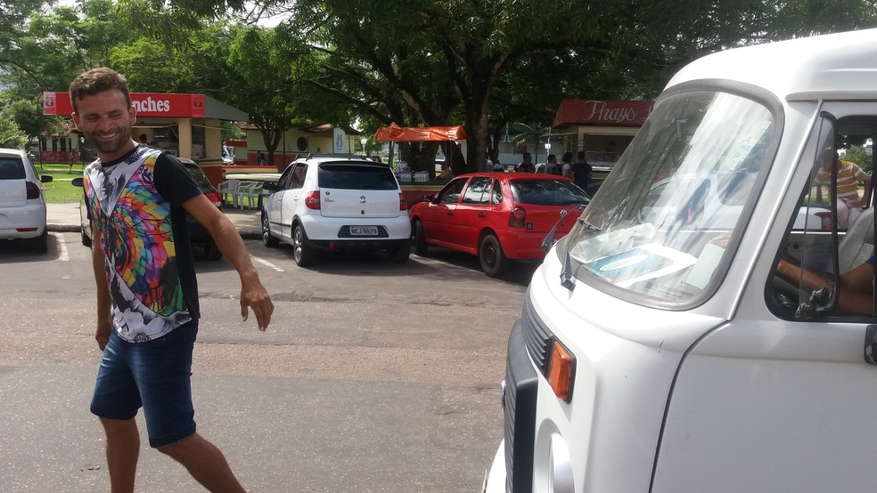 Wagner Romany trabalha há 28 anos na Avenida Presidente Vargas — Foto: Victor Vidigal/G1