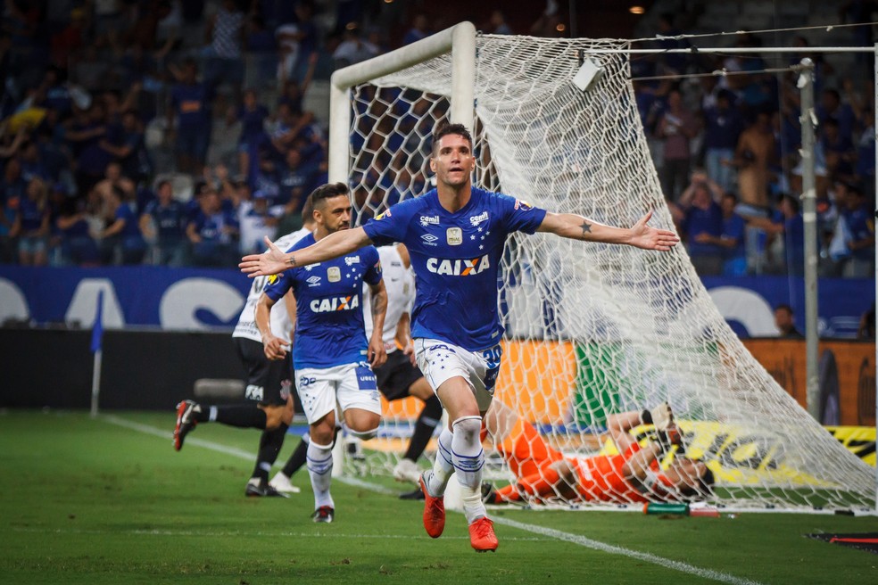 Thiago Neves ainda estÃ¡ na mira gremista  â€” Foto: Vinnicius Silva/Cruzeiro