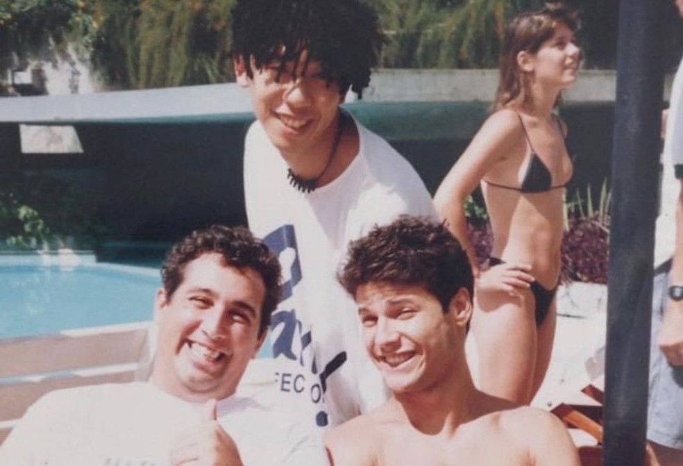 Valéria Zoppello publicou fotos antigas com Dinho, do Mamonas Assassinas, no dia em que a morte dos integrantes da banda completa 27 anos — Foto: Reprodução/Instagram