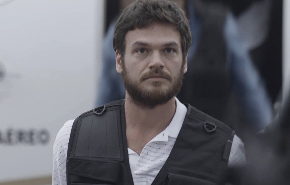 Rubinho tem uma bela de uma recepção... (Foto: TVGLOBO)