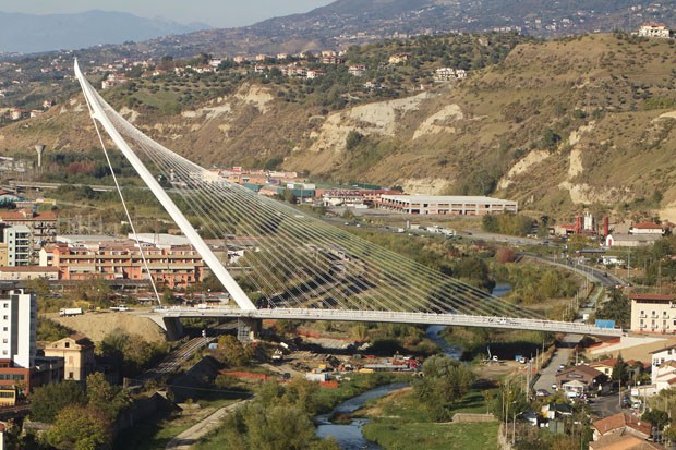 Ponte estaiada mais alta da Europa e museu de arte contemporânea são inaugurados na Calábria (Foto: Silvana maria Rosso)