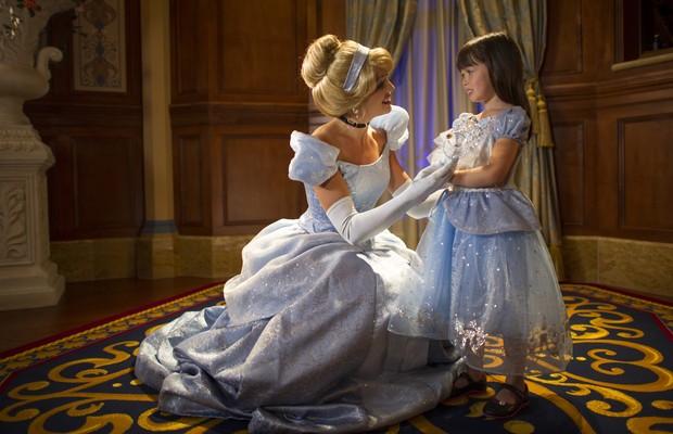 Cinderela Hall das Princesas (Foto: Ali Nasser/ Disney)