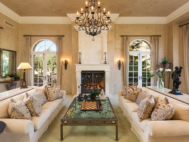 Interior da casa de Britney Spears em Thousand Oaks (Foto: Divulgação)