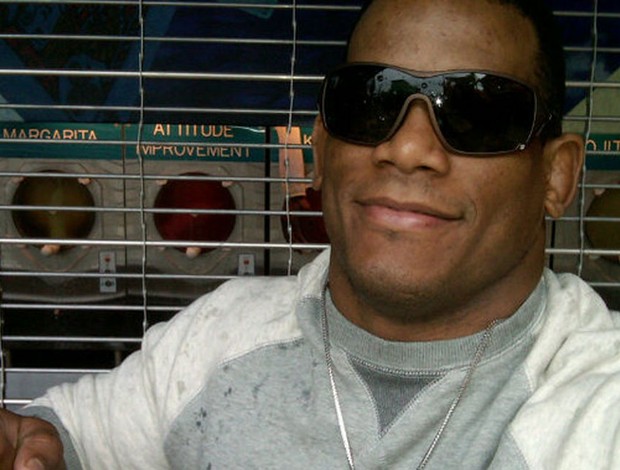 hectorlombard-twi.jpg
