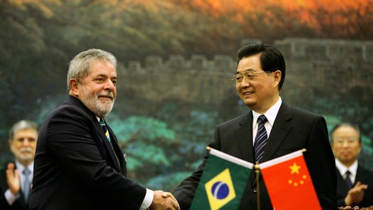 Itamaraty tenta remarcar viagem de Lula à China para 11 de abril