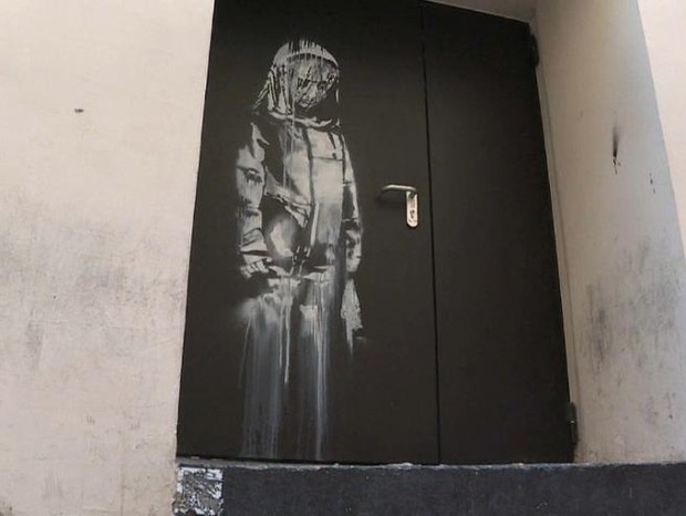Banksy, porta do Le Bataclan (Foto: Reprodução Instagram)