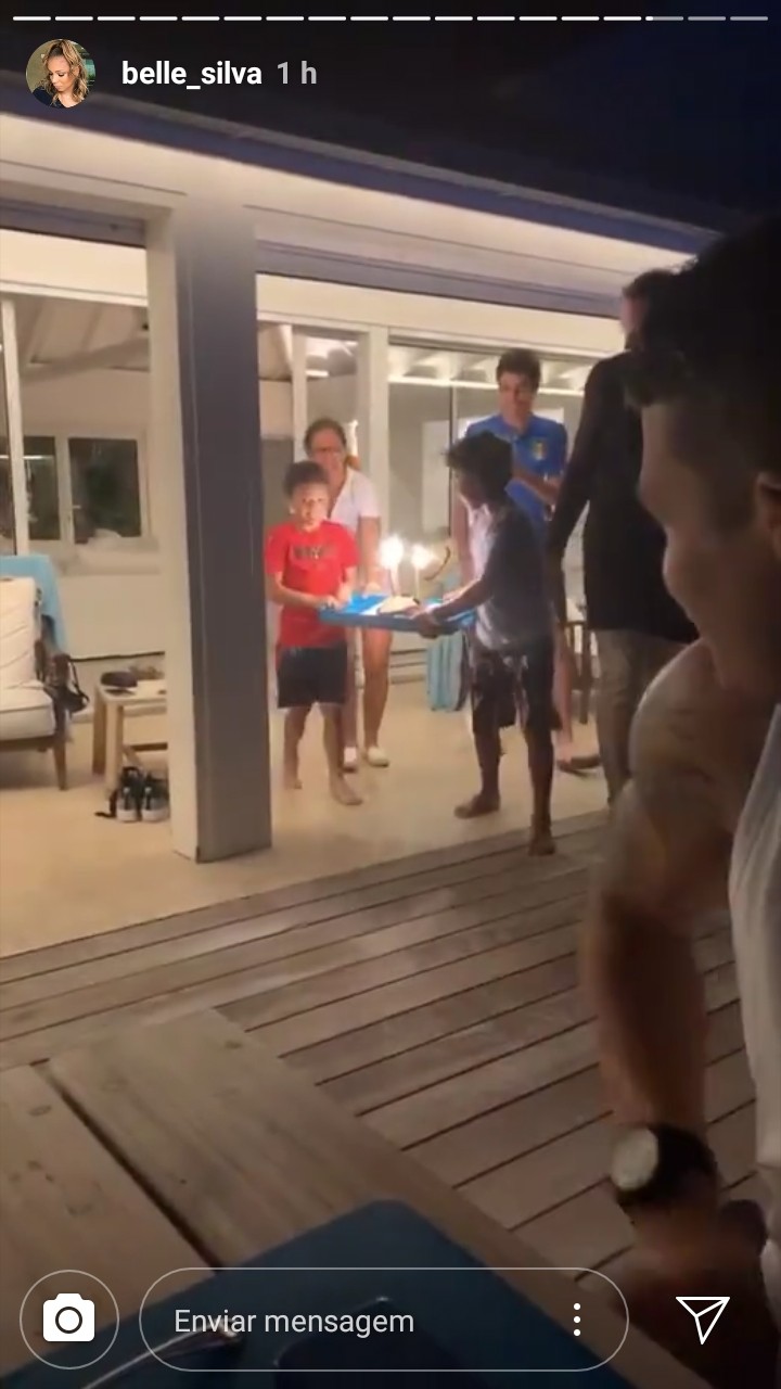 Thiago Silva ganha festa em comemoração ao título da Copa América (Foto: Reprodução / Instagram)