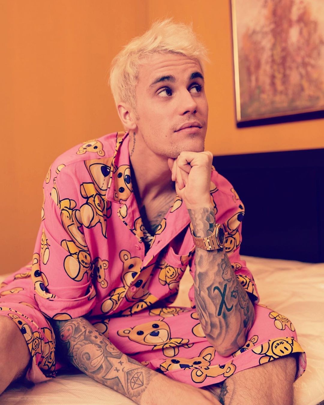 Justin Bieber adia shows por motivo de saúde: 'Fiz de tudo para melhorar, mas minha doença está piorando'