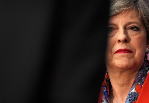 Primeira-ministra britânica, Theresa May, em Maidenhead: o Partido Conservador perdeu maioria no Parlamento (Foto: Toby Melville/Reuters)
