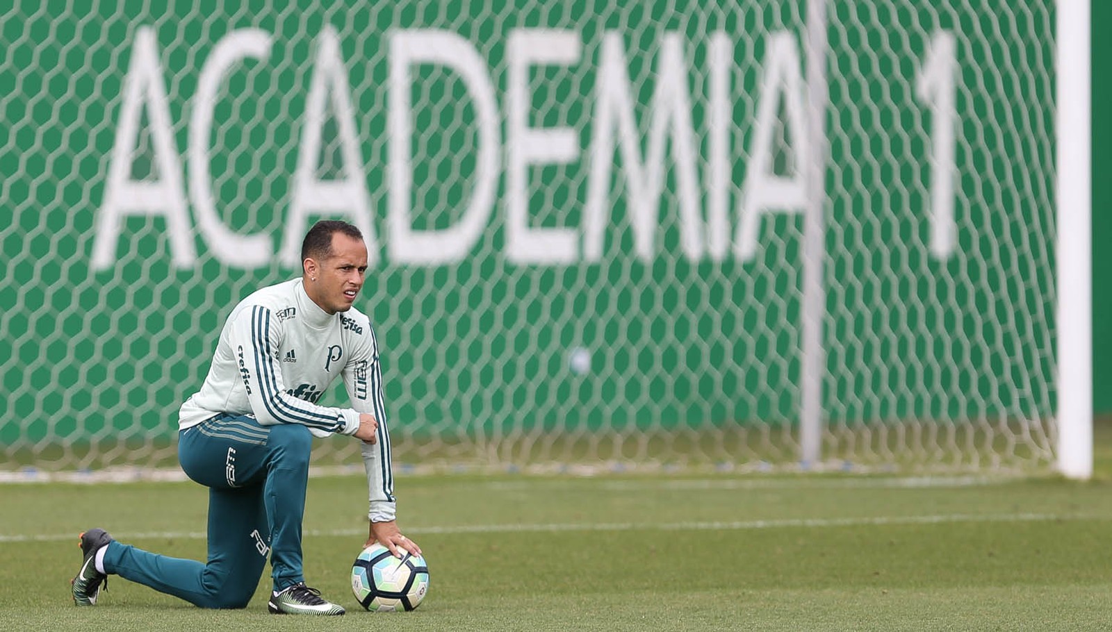  Melhor ataque, mas desfalcado, Palmeiras põe elenco à prova contra pior defesa