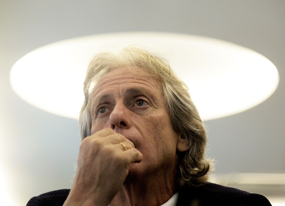 Santo? Jorge Jesus reconheceu ter aprendido muito em sua passagem pelo Flamengo — Foto: André Durão