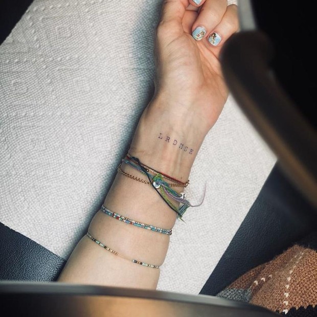 Madonna faz sua primeira tatuagem: uma homenagem aos filhos (Foto: Reprodução/Instagram)