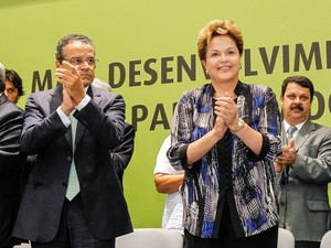 Dilma Rousseff participa de evento em Natal ao lado do presidente da Câmara, Henrique Eduardo Alves (Foto: Roberto Stuckert Filho/PR)