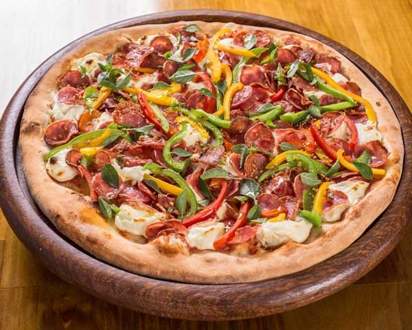 Pizza de calabresa com pimentão (Foto: Gladstone Campos)