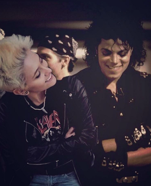 Paris Jackson em montage ao lado de seu pai, Michael Jackson (Foto: Instagram)