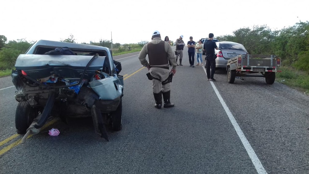 sete pessoas ficaram feridas após o acidente na BA-052 — Foto: Divulgação/Polícia Civil