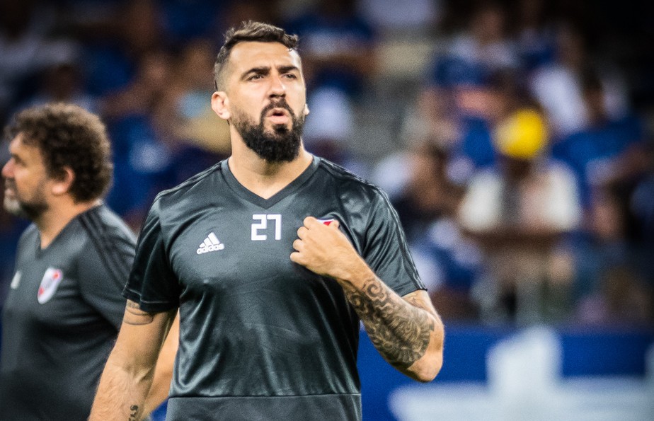 Fifa determina que Atlético-MG pague Vélez por venda de ...