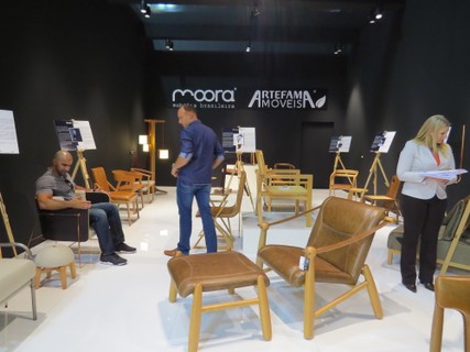 A marca brasileira Moora Mobiliário Brasileiro fez sua estreia no Salão do Móvel de Milão