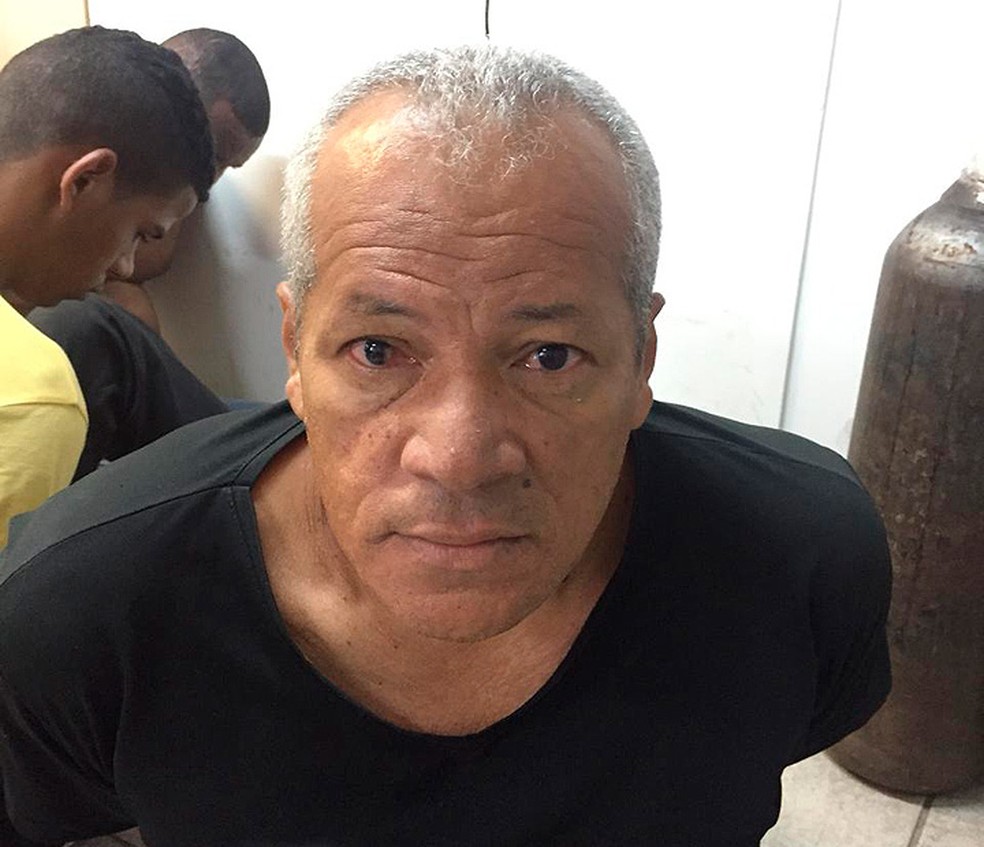 Homem conhecido como Papai Noel do crime foi preso na madrugada deste domingo (24), em Salvador (Foto: SSP/ Divulgação)