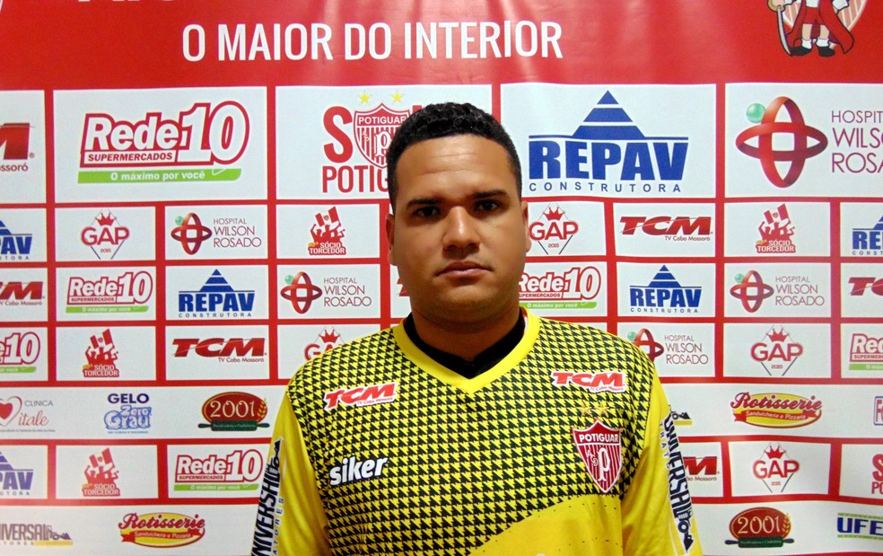  Após lesão de Érico, Potiguar de Mossoró anunciou o goleiro Jaime Camargo, ex-Duque de Caxias (Foto: Marcelo Diaz/Potiguar de Mossoró)