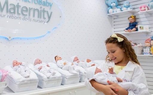 Maternidade de bonecas faz campanha de adoção de bebês hiper-realistas -  Pequenas Empresas Grandes Negócios