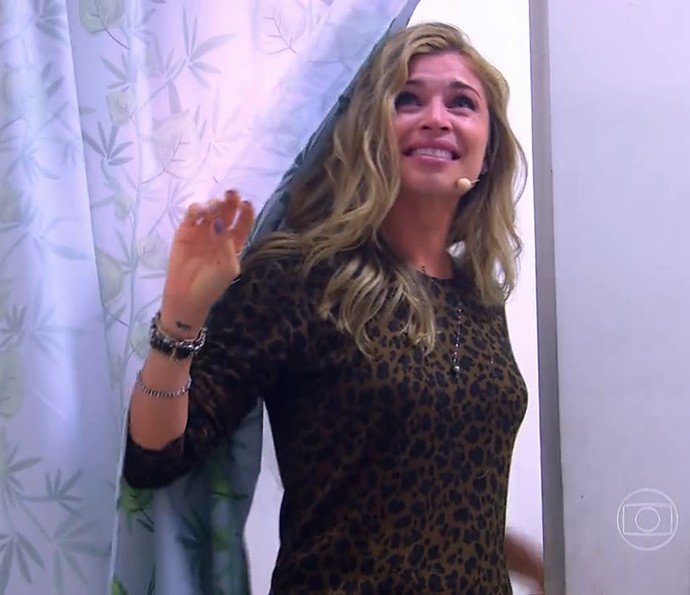 Grazi ficou muito emocionada (Foto: TV Globo)