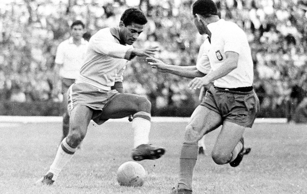 Garrincha foi o destaque da Seleção em 1962 — Foto: Agência Estado