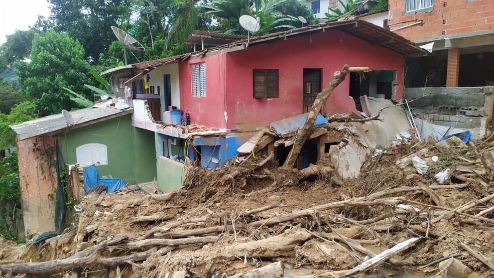 Tragédia em São Sebastião deixou mais de 60 mortos em fevereiro — Foto: Peterson Grecco/TV Vanguarda