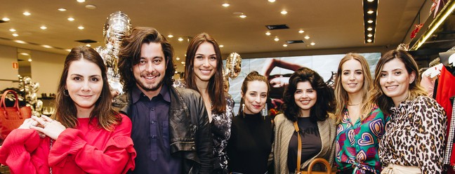 Camila Assreuy, Thiago Straub, Camila Neves, Bárbara Alcântara, Débora Alcântara, Thaíssa Neves e Camila Rocha