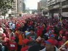 Sem o líder, milhares lançam novo mandato de Chávez na Venezuela