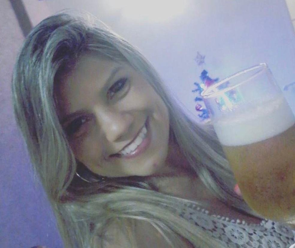 Munike Krischke, de 45 anos, deixa marido e filho — Foto: Arquivo pessoal