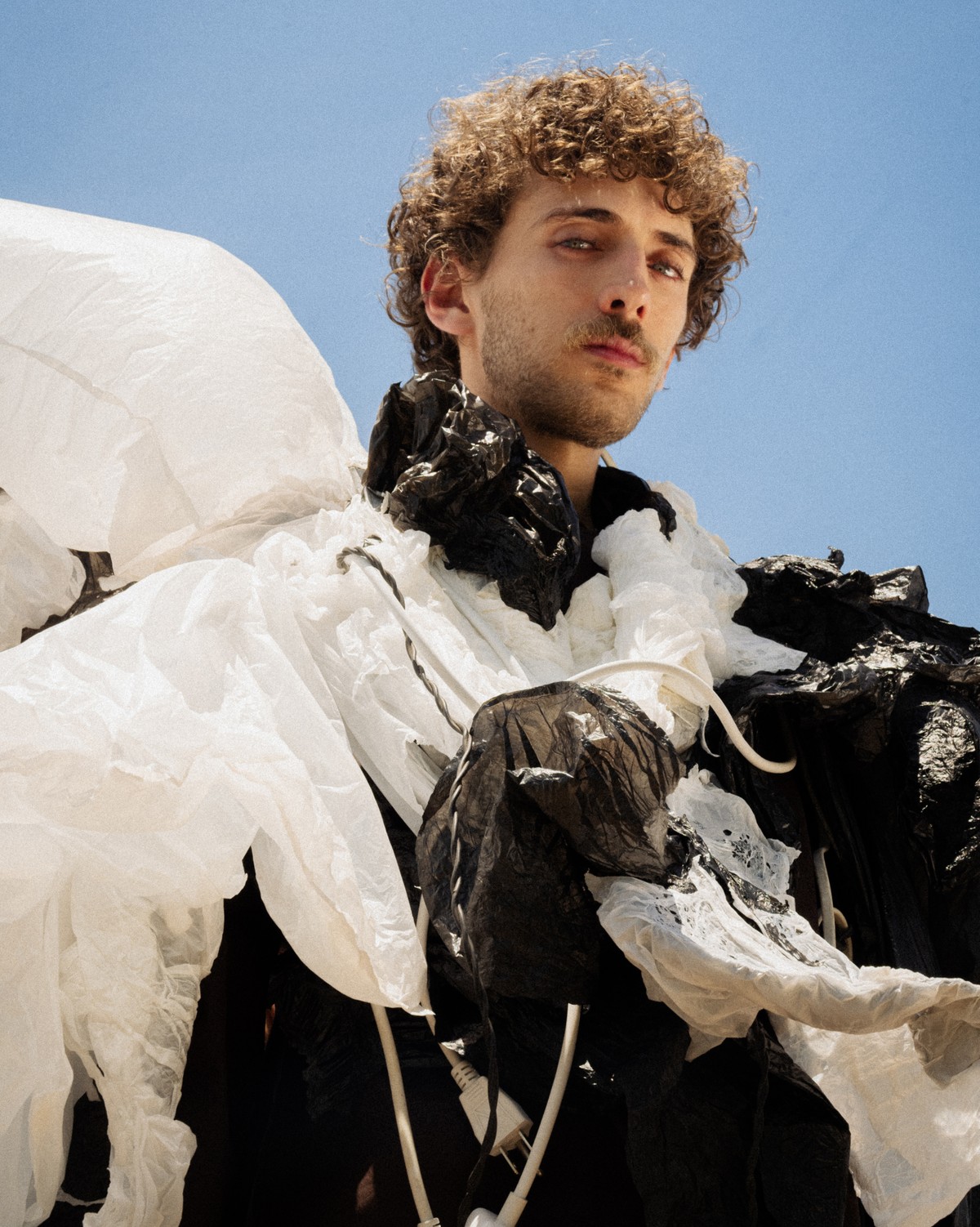 Gab Lara manda ‘Papo’, disco autoral em que faz ‘Dança das cadeiras’ em clima de bossa nova |  Weblog do Mauro Ferreira