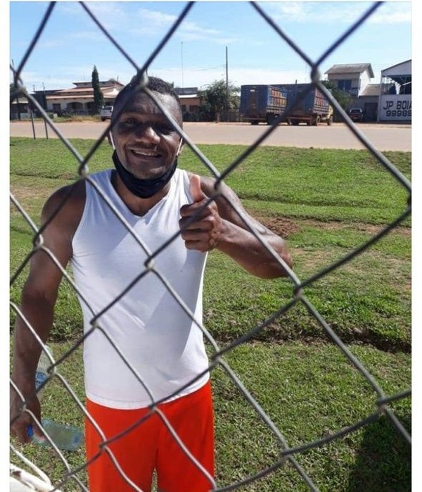 Elenilson Souza foi fotografado no presídio de Sena Madureira dias antes de ser internado com Covid-19 — Foto: Arquivo/Unidade Penitenciária Evaristo de Moraes
