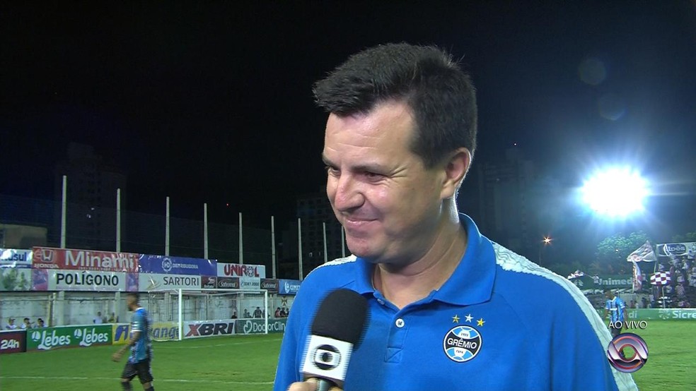 César Bueno, técnico do transição do Grêmio (Foto: Reprodução)