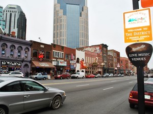 Placa dá boas-vindas aos visitantes em Nashville, conhecida como a cidade da música country (Foto: Alexandre Sosinho/Vc no G1)