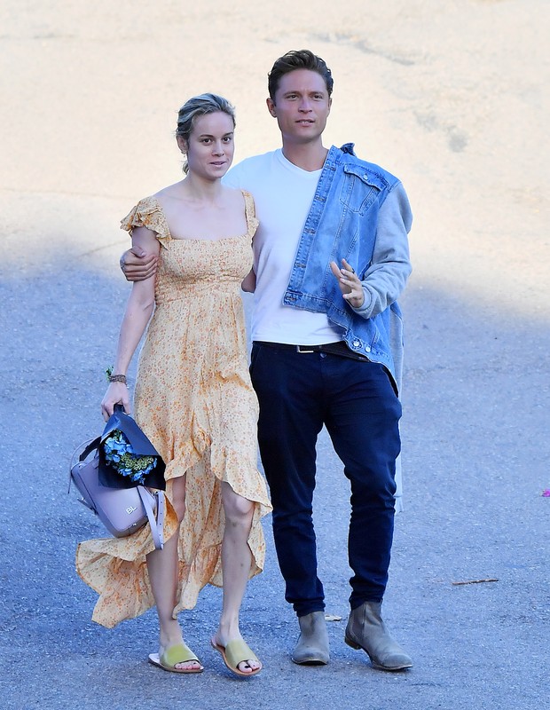 Photo © 2019 Mega/The Grosby GroupSpain: Lagencia GrosbyEXCLUSIVECalabasas, CA, 1 August, 2019.Brie Larson was spotted head over heels over Elijah Allan-Blitz who she is currently dating. The 'Captain Marvel' star couldn't keep her hands off and wa (Foto: Mega/The Grosby Group)